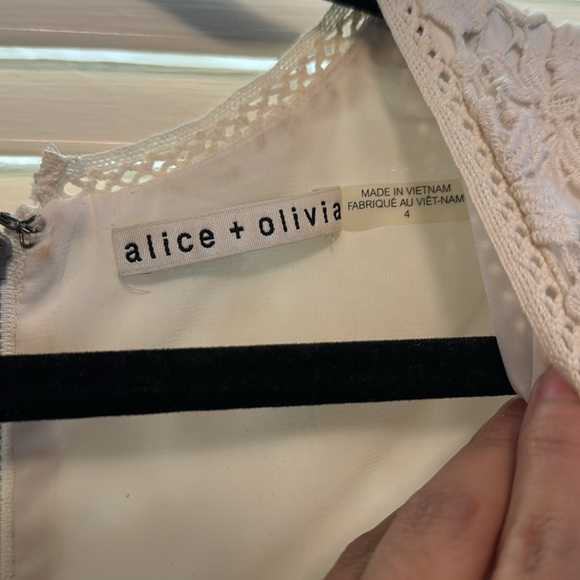 Alice + Olivia Cream Lace Dress - Picture 7 of 8